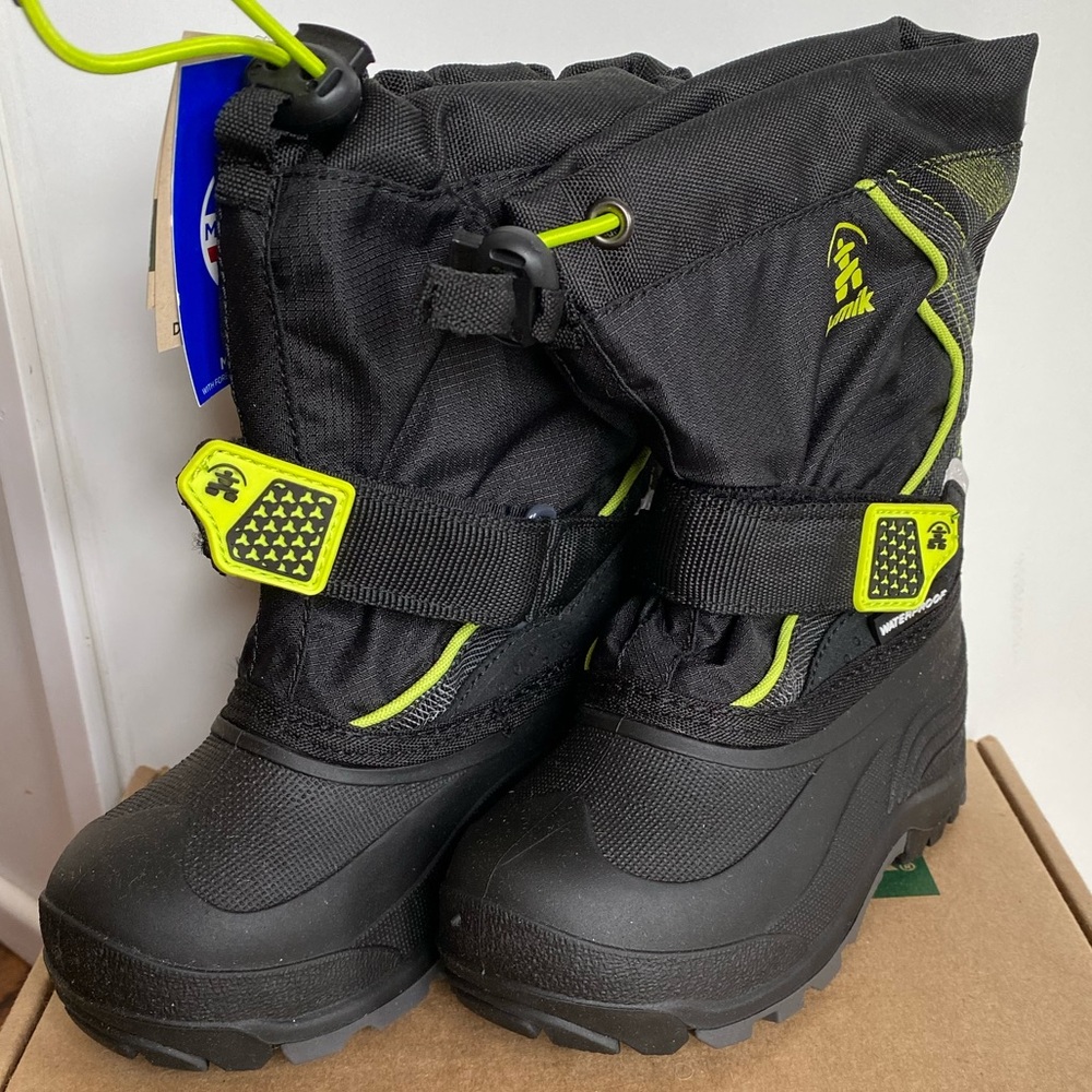Kamik Snowfall black toddler winter boots, size 9 US. Brand new.